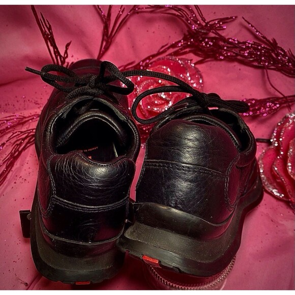 PRADA…WOMENS BLACK LEATHER TENNIS SHOES…SIZE 5.5M…MADE IN ITALY - Picture 5 of 8